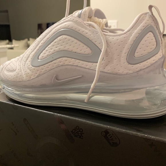 Nike Air max 720 wolf grey brand new in box. - Picture 3 of 9